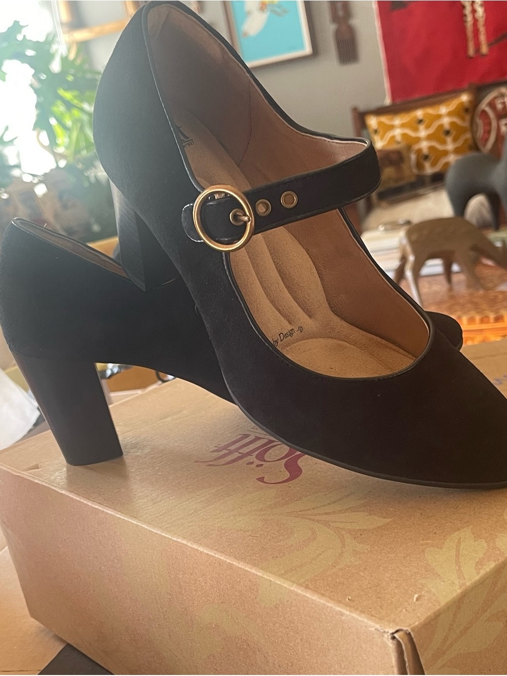 Mint!!! Sofft Black Suede “Petra” Block Heel Mart Jane pumps!! - Picture 2 of 12